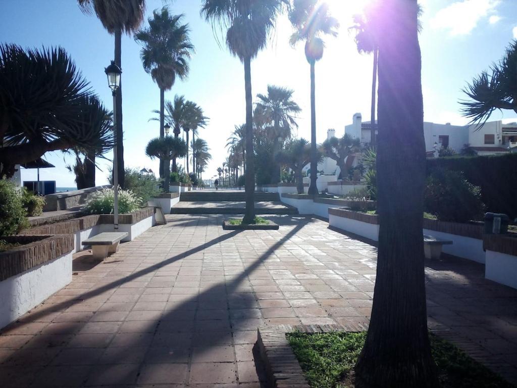 28 Mikonos Playa In Puerto De La Duquesa 2 Bed 2 Bath Apartment Ideally Located To The Beach & Marina Castillo de Sabinillas Exterior foto