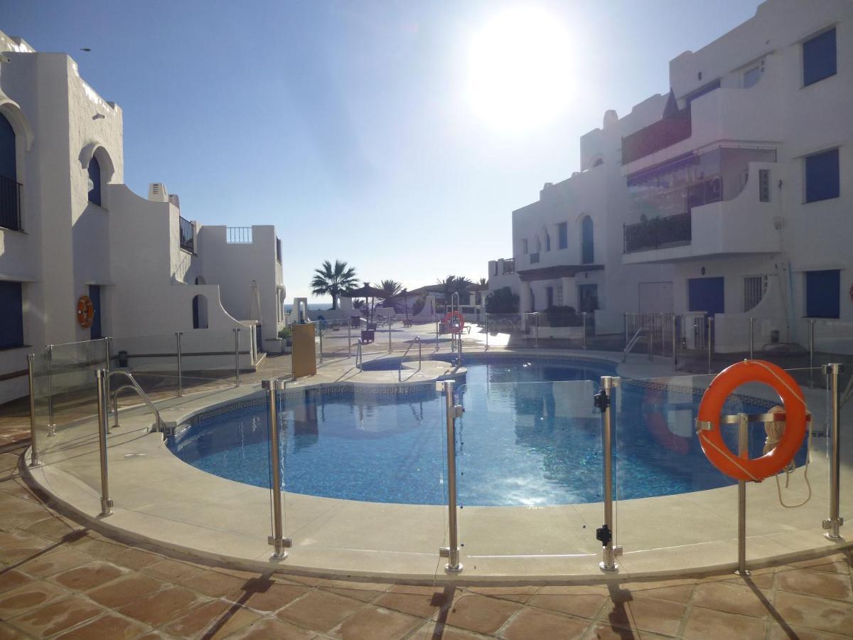 28 Mikonos Playa In Puerto De La Duquesa 2 Bed 2 Bath Apartment Ideally Located To The Beach & Marina Castillo de Sabinillas Exterior foto