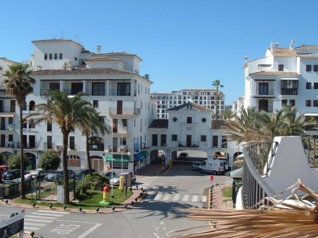 28 Mikonos Playa In Puerto De La Duquesa 2 Bed 2 Bath Apartment Ideally Located To The Beach & Marina Castillo de Sabinillas Exterior foto